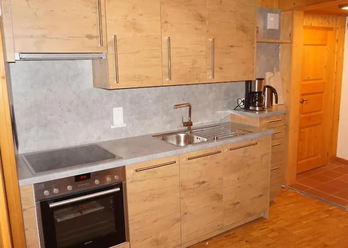 Stutz Hausteil Rechts By Interhome