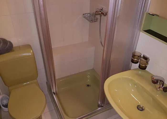 Stutz Hausteil Rechts By Interhome Küblis